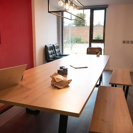 Apartment For Students Only In The Heart Of