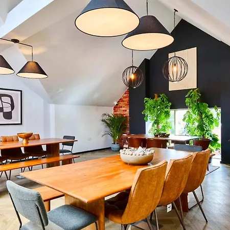 Apartamento For Students Only In The Heart Of *